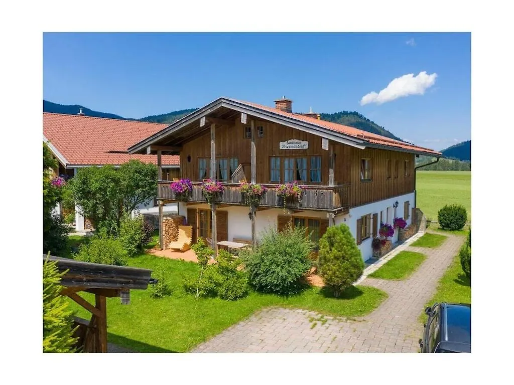 Vakantiehuis Holiday Apartment In Kruen With Swimming Pool